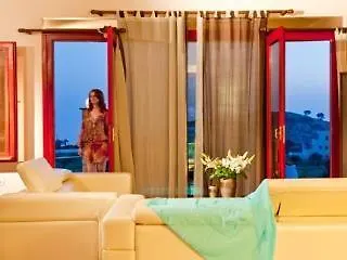 Spilia Bay Villa