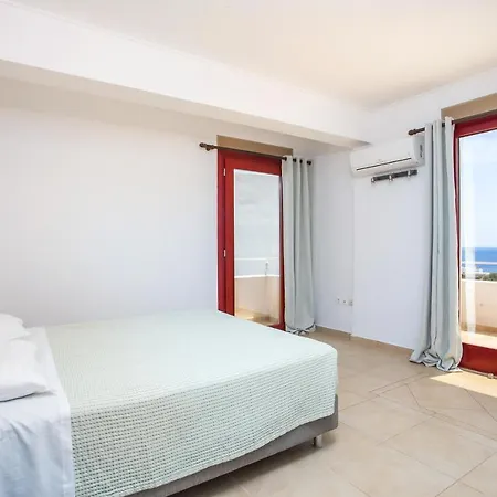 Vila Spilia Bay *
