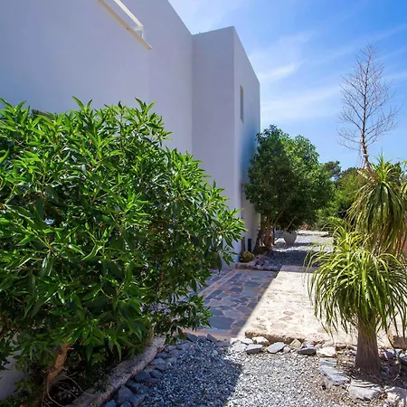 Spilia Bay Villa *