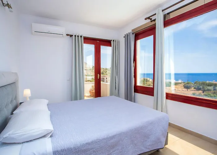 Spilia Bay *